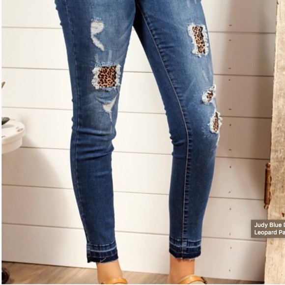 leopard patch skinny jeans